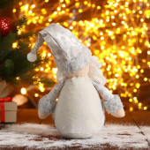 Мягкая игрушка "Дед Мороз в шапочке с кружочками-длинные ножки" 15х45 см, серебро   5036081